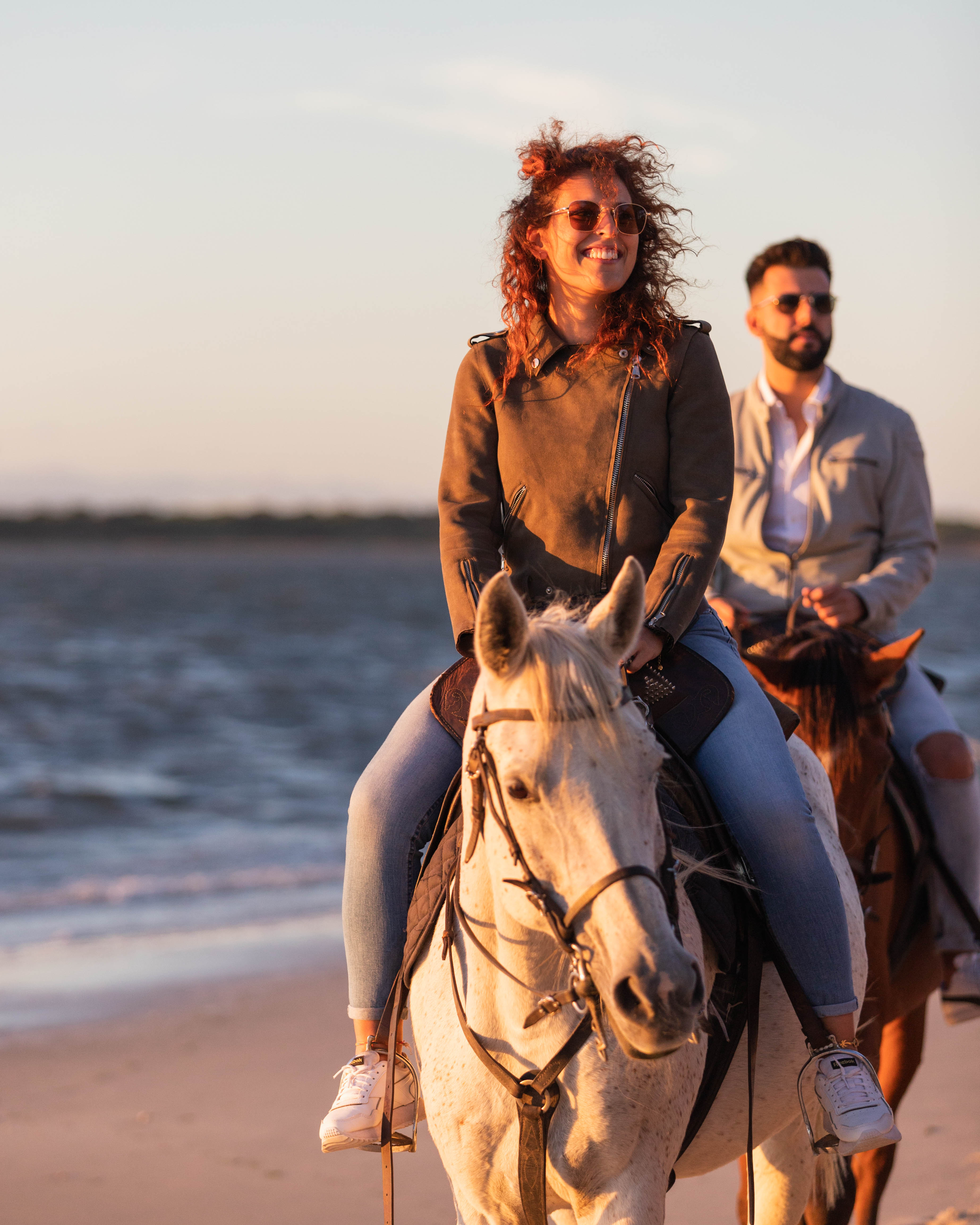 Passeio a cavalo privado e piquenique na praia • 3h 30min • A partir dos 12 anos