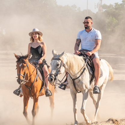 Caixa-Oferta • Passeio a Cavalo na Praia Pôr-Do-Sol