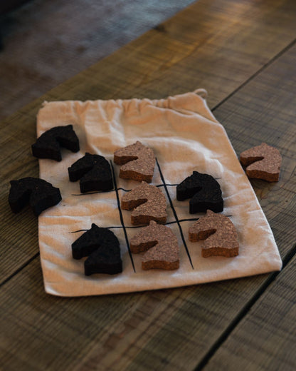 Voucher Físico • Batismo Equestre + Jogo Cavalo em Linha