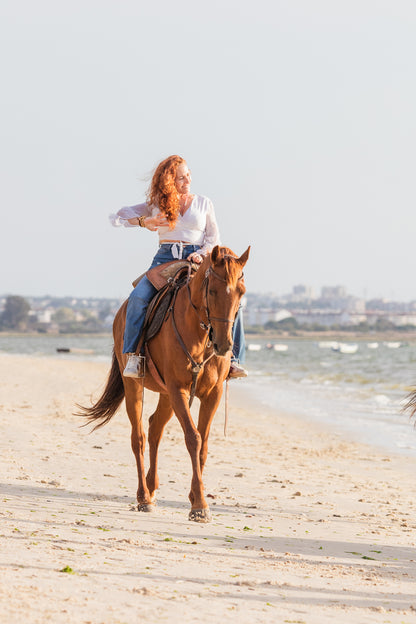 Caixa-Oferta • Passeio a Cavalo na Praia Pôr-Do-Sol