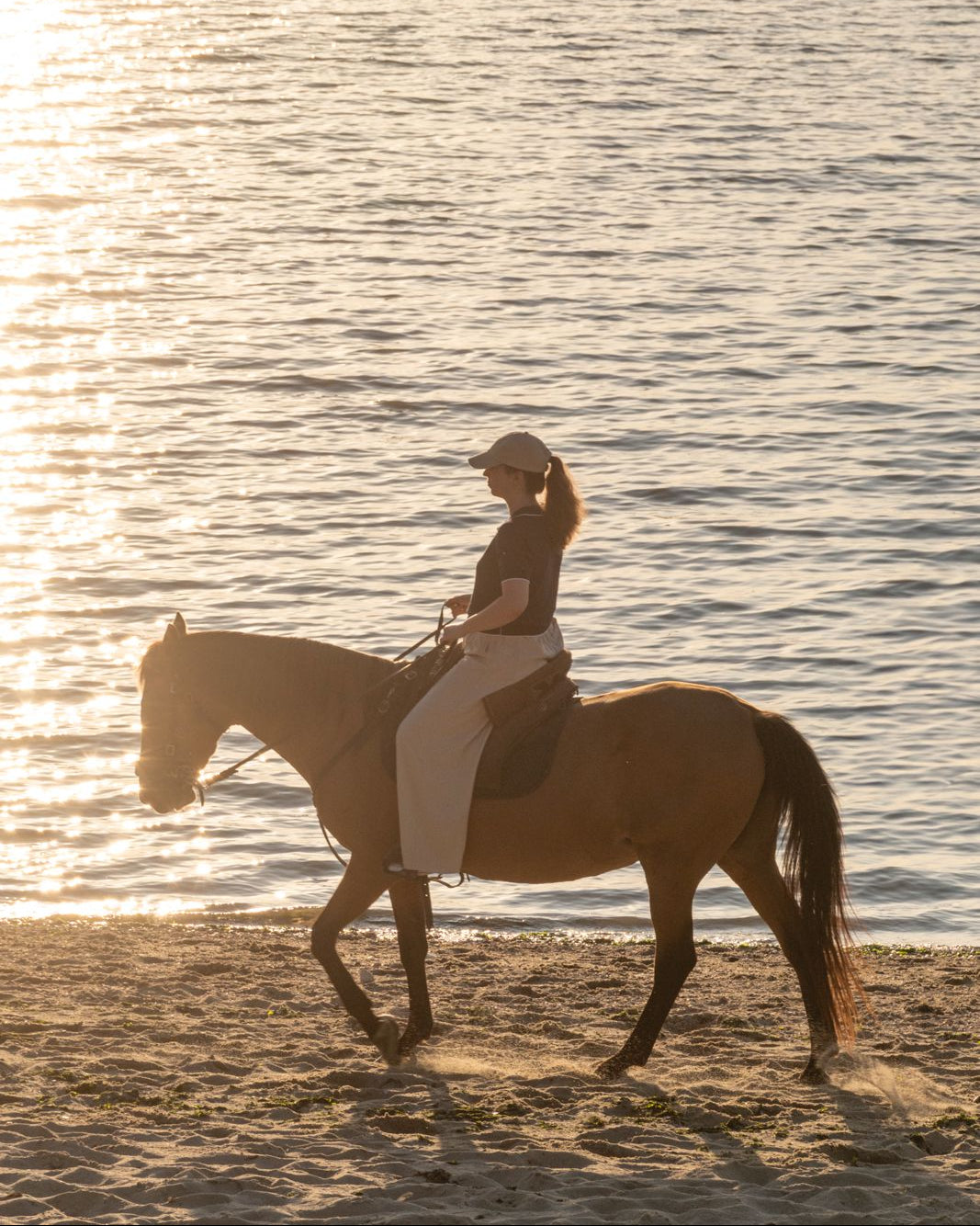 Voucher físico • Passeio a Cavalo Pôr-do-Sol + Lenço Amor