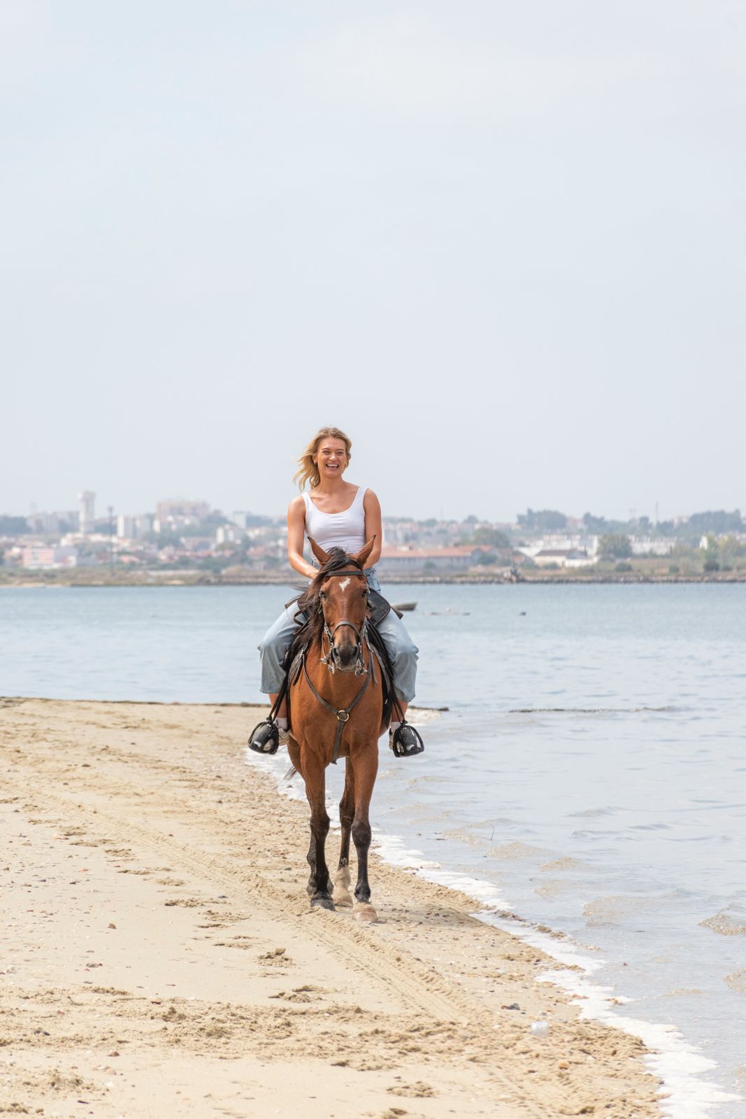 Voucher físico  • Passeio a Cavalo Privado + Chapéu